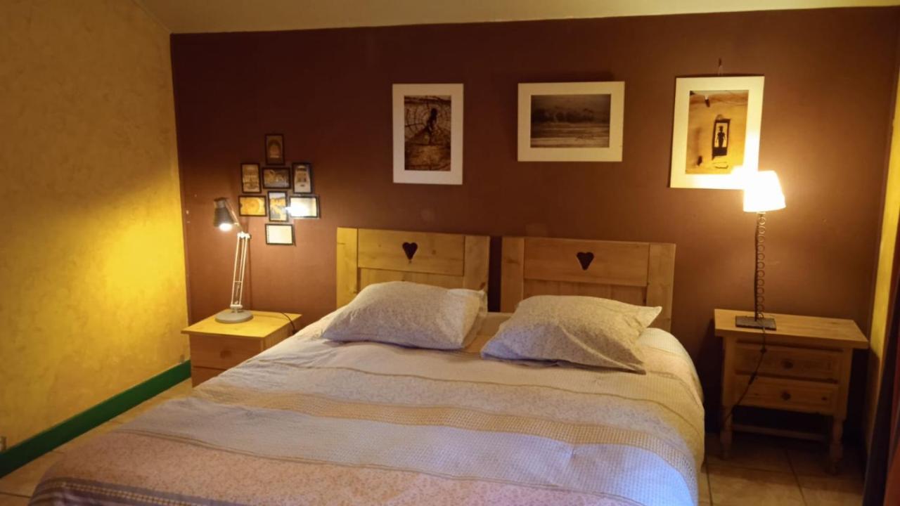 Le Mas Franc Bed & Breakfast Enveitg Exterior photo